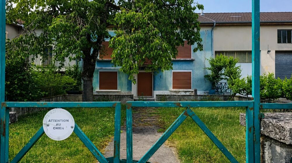 Vente Maison Maison F4 145 m² Grand hangar professionnel 650 m² 3 portes dont accès poids lourds ? Idéal artisan, entrepreneur ou stockage Abainville