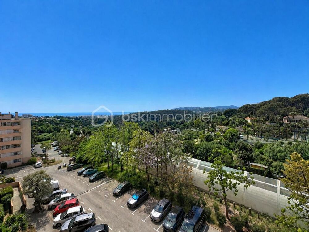 Vente Appartement ANTIBES - T3 VUE MER - CAVE ET PARKING Antibes