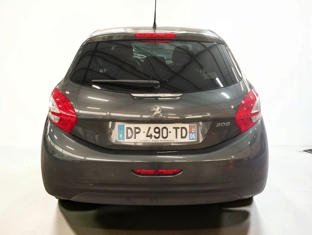 208 1.2 VTI 82 5P 2015 occasion 06640 Saint-Jeannet