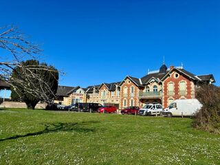  Immeuble � vendre 15 + pi�ces 700 m�