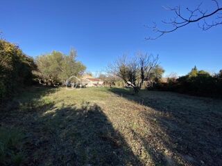  Terrain à vendre 719 m²