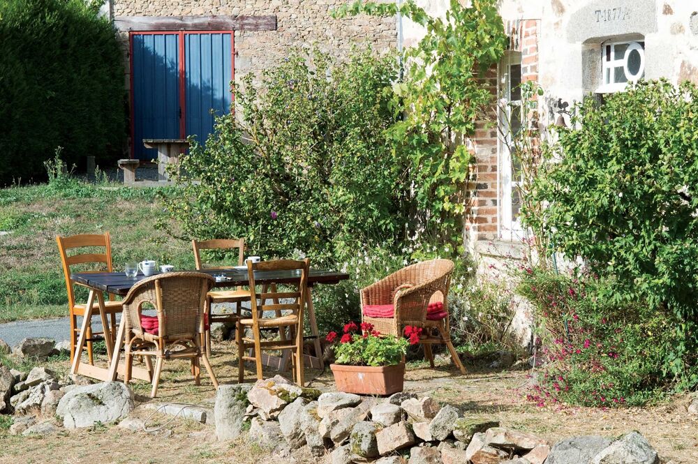 Dpt Creuse (23), à vendre à Fleurat maison de 4 pièces de 78 m2 - Grange attenante et terrain de 1289 m2