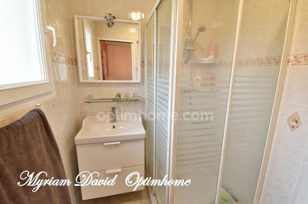 Maison familiale 120 m²  4 chambres  Vie de plain-pied  Terrain 4479 m²  Saint-Tugdual