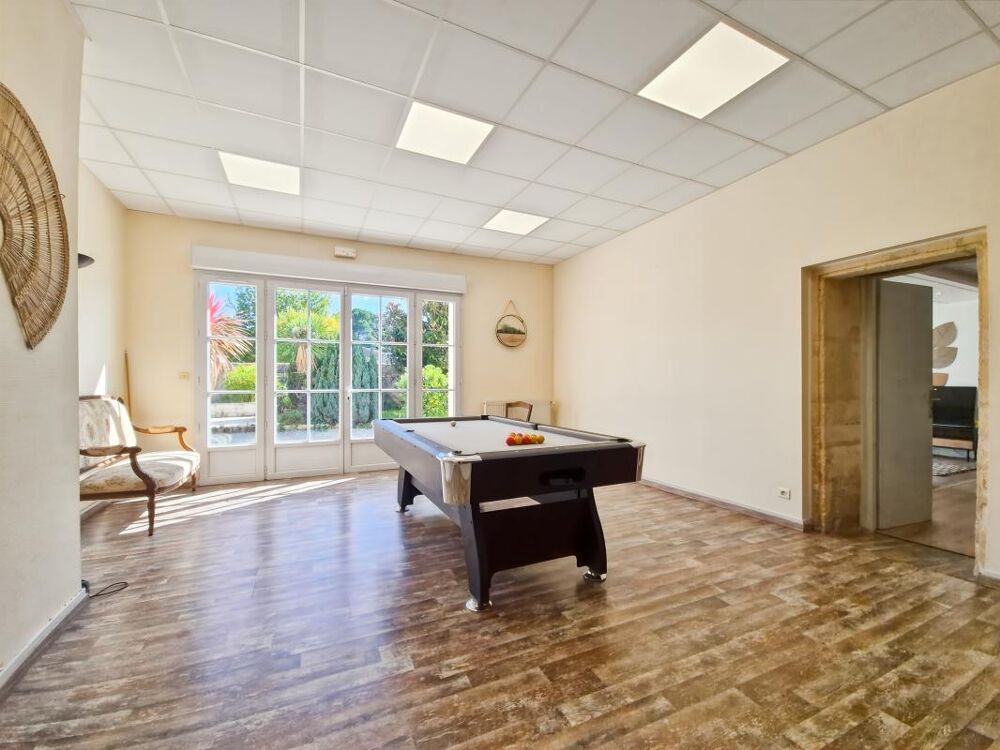 à vendre  Propriété/château Tonnay-Charente (17430)
