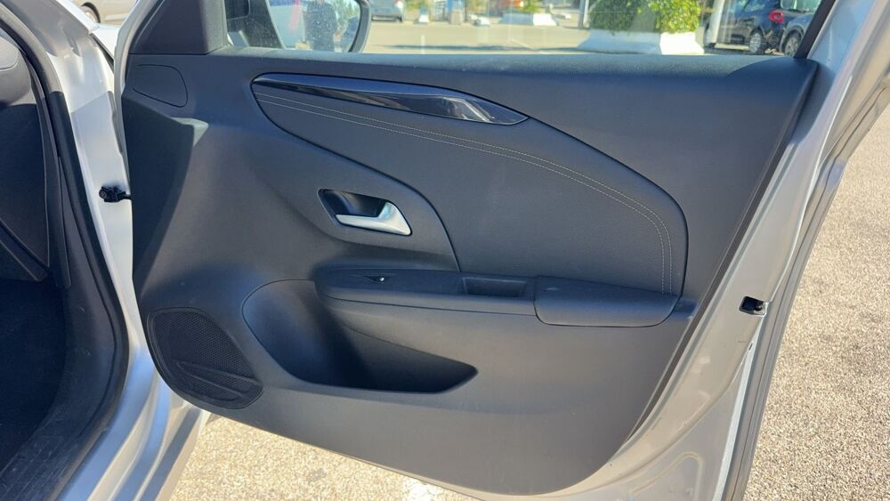 Corsa VI 1.2 75 Elegance Business 2022 occasion 69800 Saint Priest