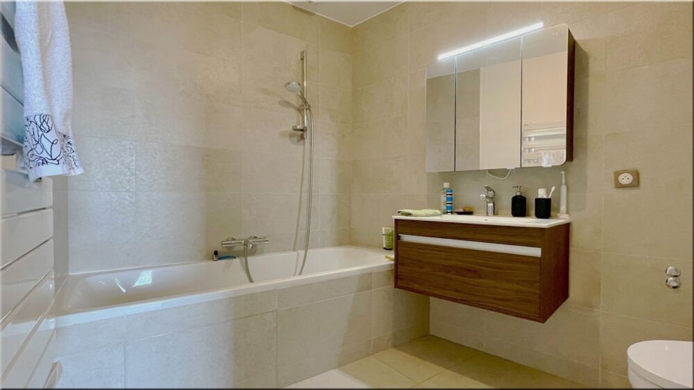 à vendre  Appartement Divonne-les-Bains (01220)