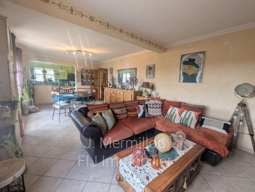 Maison 7 pièces / 183 m² / 393 000 EUR / SAINT-PRIVAT-DES-VIEUX