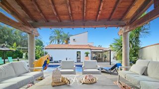  Maison à vendre 6 pièces 205 m²