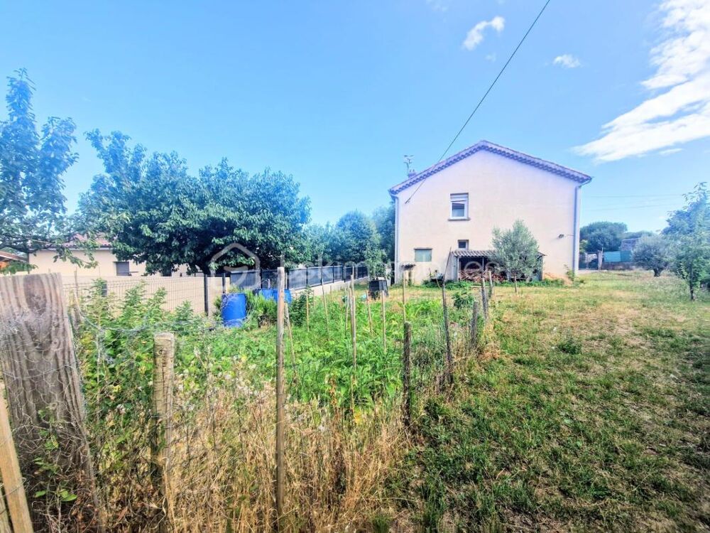 Maison indépendante sur terrain de 800 m²  Quintenas
