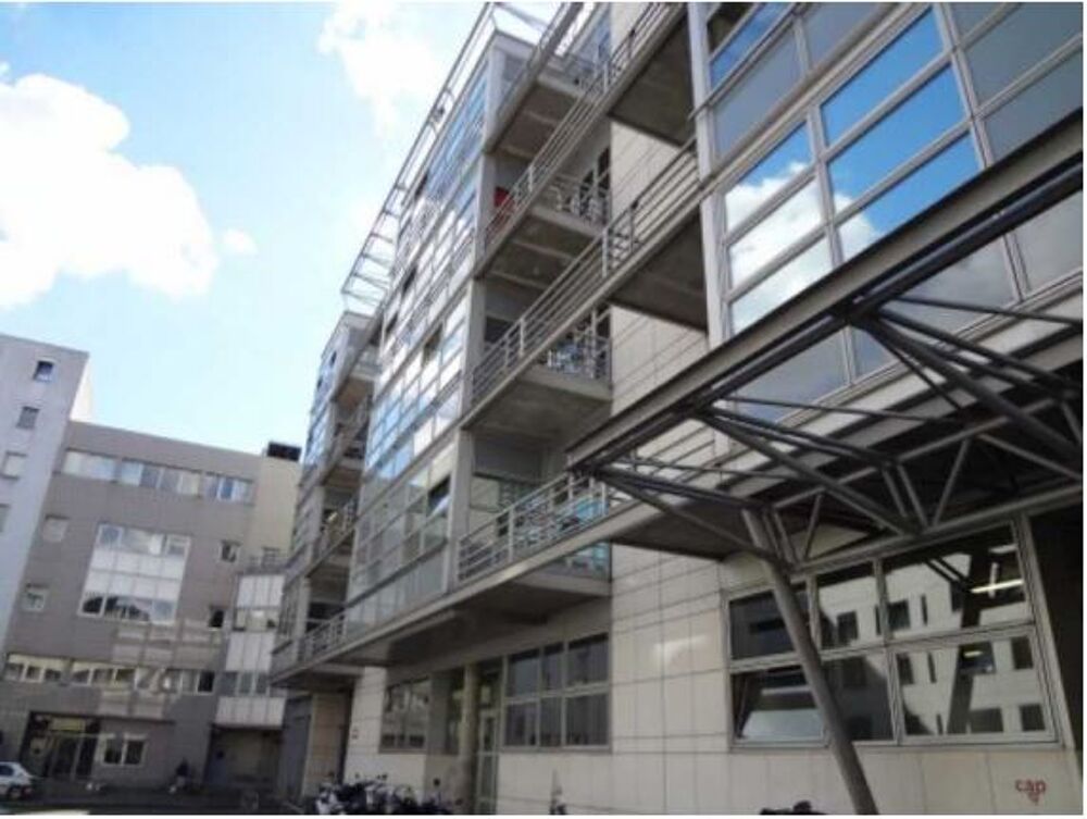   Bureaux à louer dans un hôtel industriel Paris 19