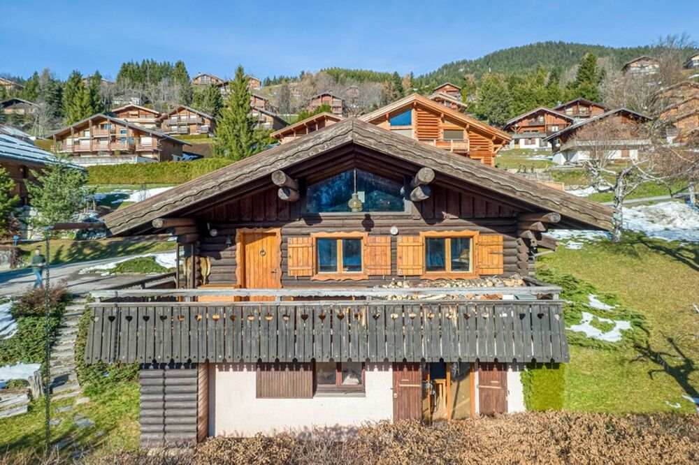Chalet avec vue et terrain de 131 m2 à LA CLUSAZ (74)