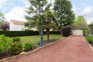  Maison à vendre 11 pièces 232 m²