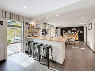  Maison � vendre 12 pi�ces 207 m�