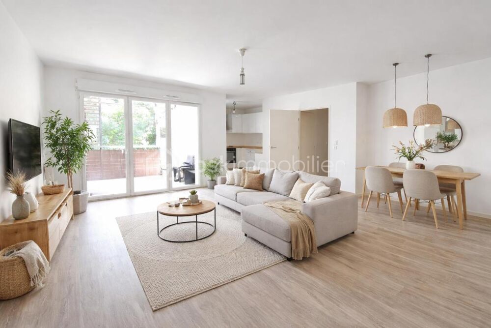 Appartement avec terrasse vendu LOUÉ
