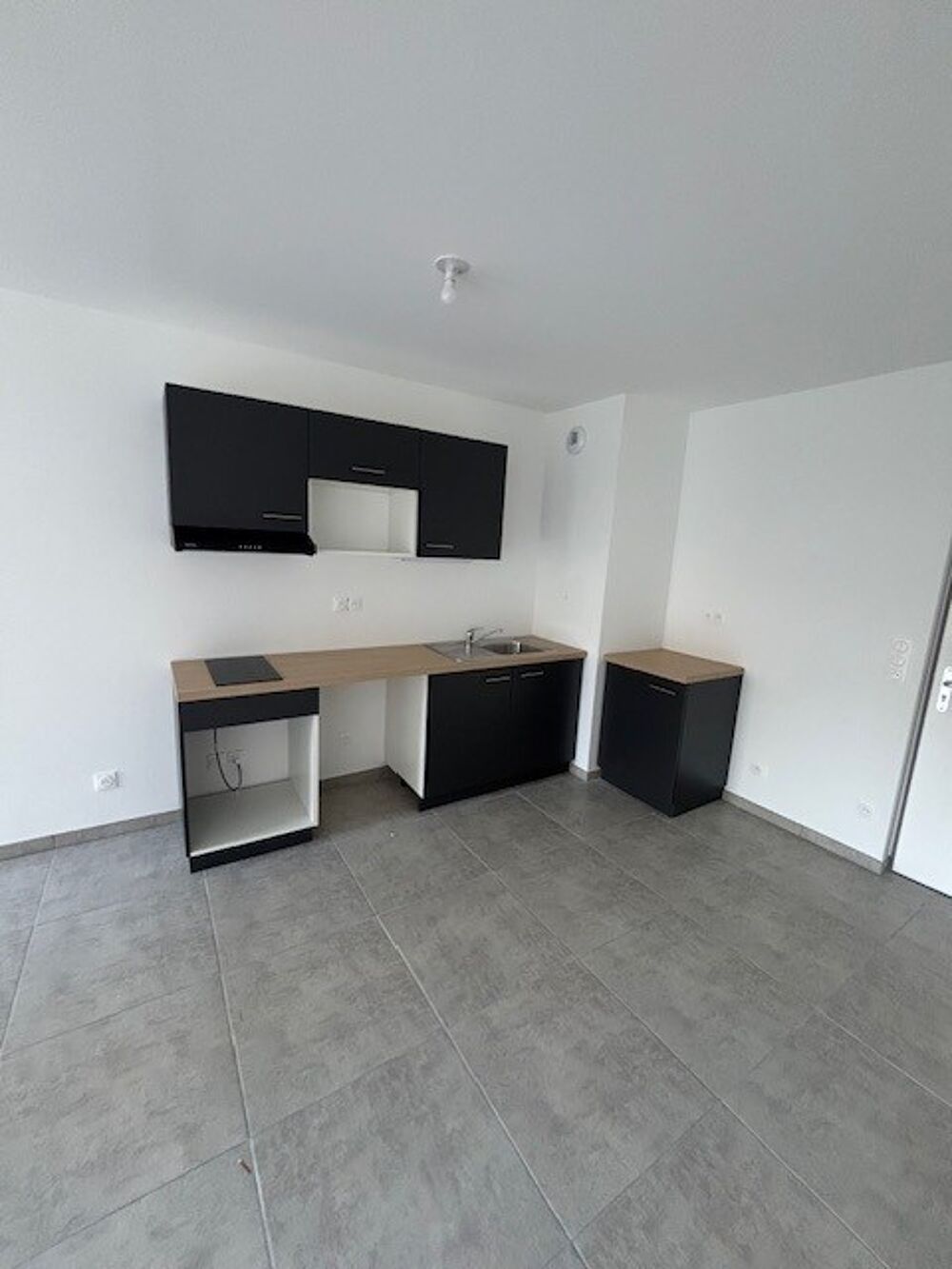 St Etienne Bel Air T3 neuf avec garage et balcon