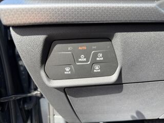 Leon IV 1.5 ETSI HYBRID 115 BUSINESS DSG7 2025 occasion 55800 Contrisson