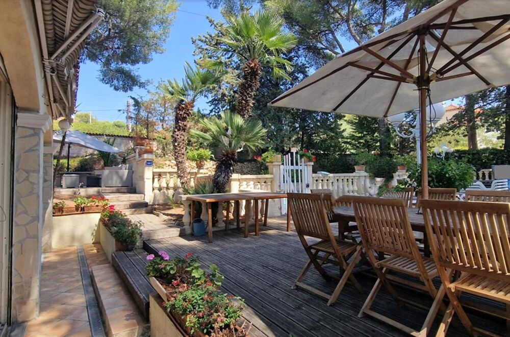 Vente Maison Vente Maison Bandol - 11 pièces - 258.79 m2 - Piscine - Dépendance 44 m2 - Agrandissement Bandol