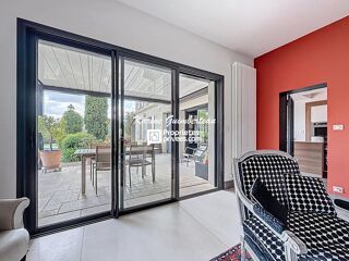  Maison � vendre 8 pi�ces 321 m�