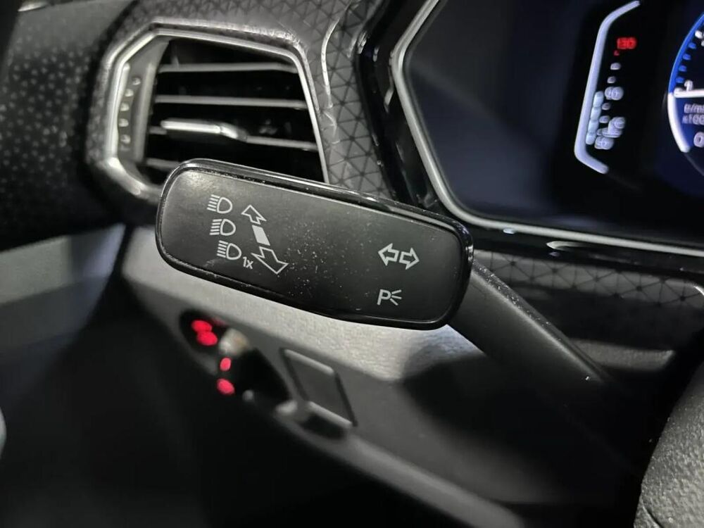 T-Cross 1.0 TSI 12V DSG7 110 cv Bo&icirc;te auto Carat 2021 occasion 74330 Poisy
