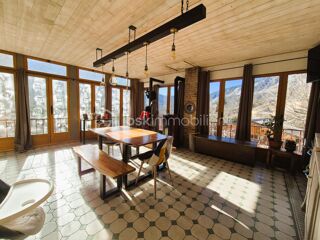  Immeuble  vendre 10 pices 240 m