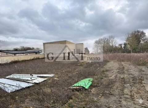 ENTREP&Ocirc;T 360 m&sup2; AVEC BUREAUX ET TERRAIN � SAINT-FARGEAU-PONTHIERRY 670000 77310 Saint fargeau ponthierry