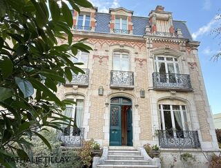  Maison � vendre 10 pi�ces 335 m�