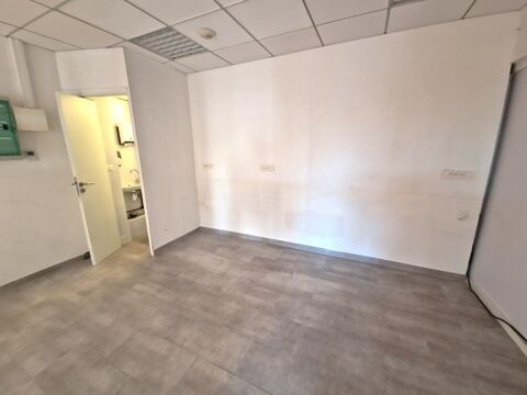   A louer, Local/Bureau, 27 m²,  Saint Laurent du Var 06700, Alpes-Maritimes 