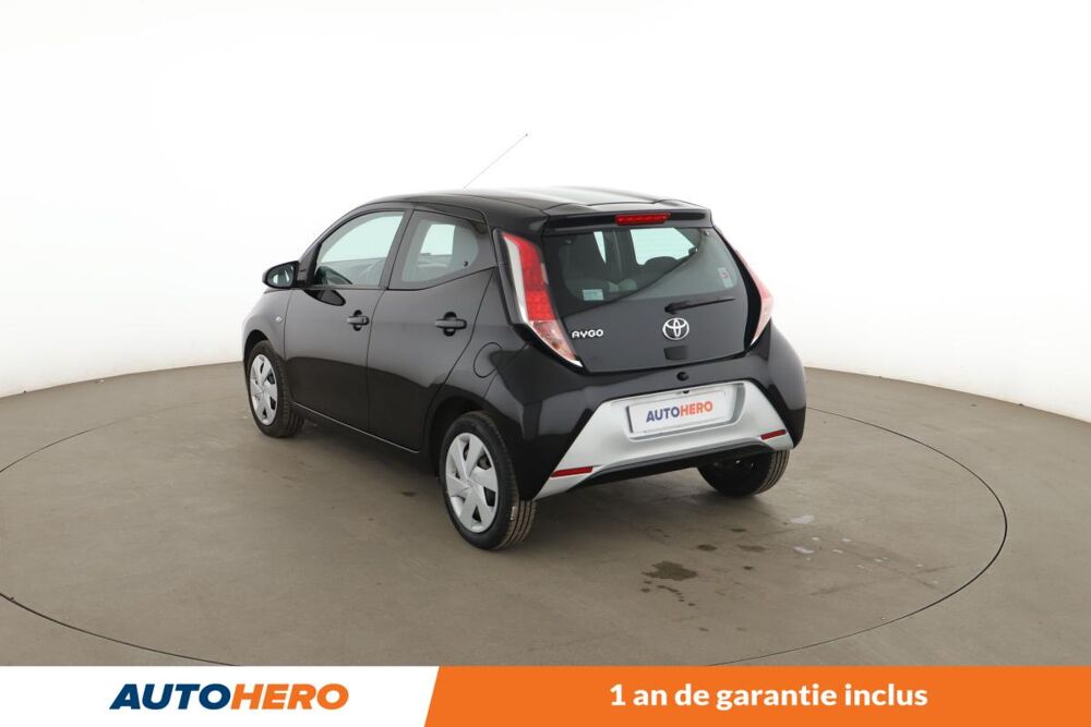 Aygo 1.0 VVT-i X-Play 5P 69 ch 2017 occasion 92130 Issy-les-Moulineaux