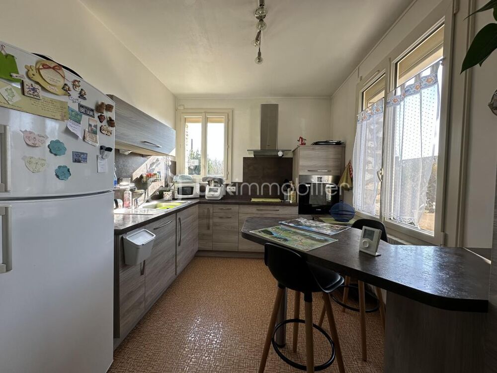 Maison familiale 122 m²  6 pièces  Grand garage  Proche commodités