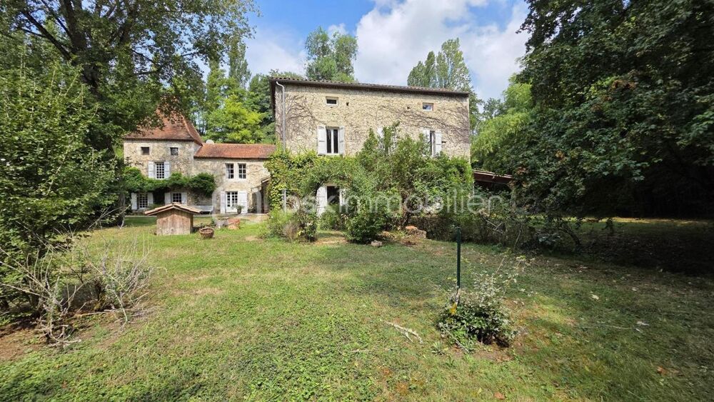 MOULIN ET DEPENDANCES -JARDIN DE 4 HECTARES