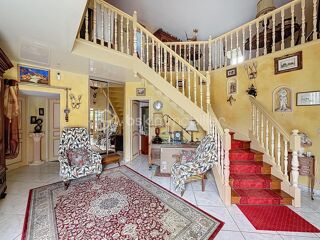  Propri�t�/ch�teau � vendre 10 pi�ces 230 m�