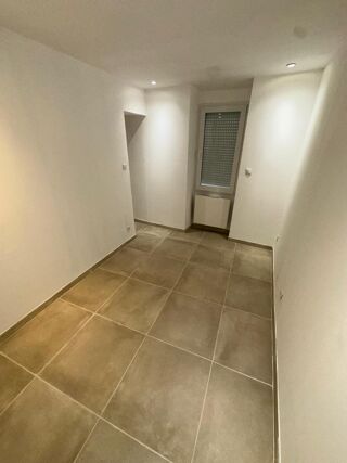  Immeuble à vendre 15 + pièces 150 m² Ales