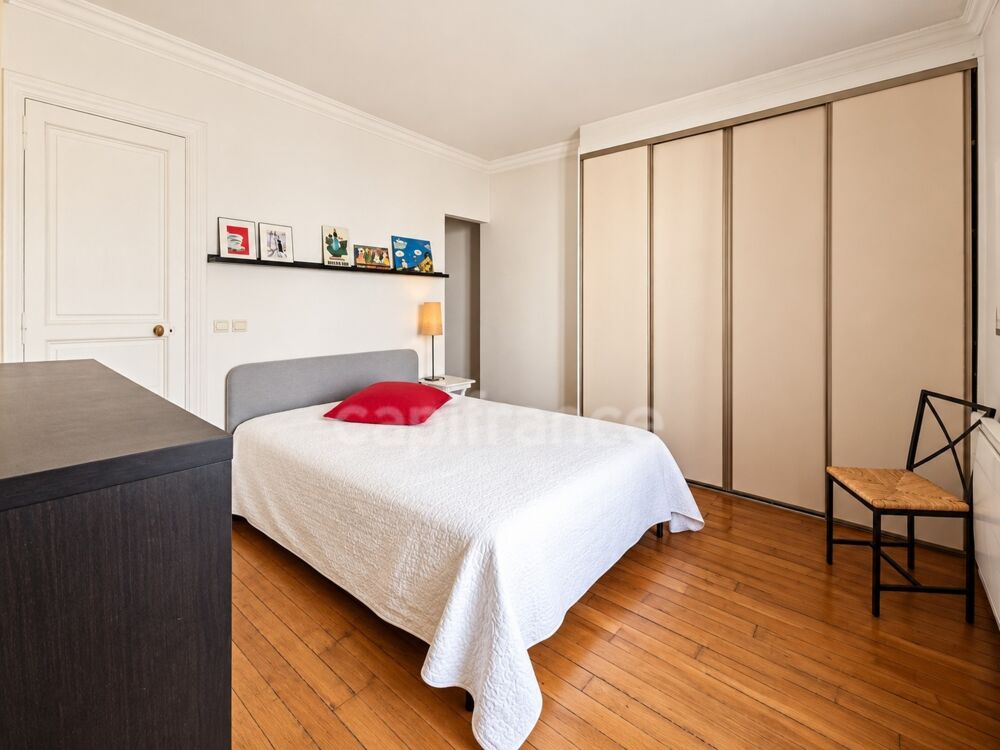 Vente Appartement Paris 7? – Rue Saint-Dominique – Vue exceptionnelle sur la tour Eiffel Paris 7