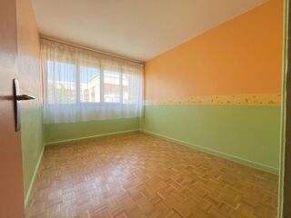  Appartement � vendre 4 pi�ces 82 m�