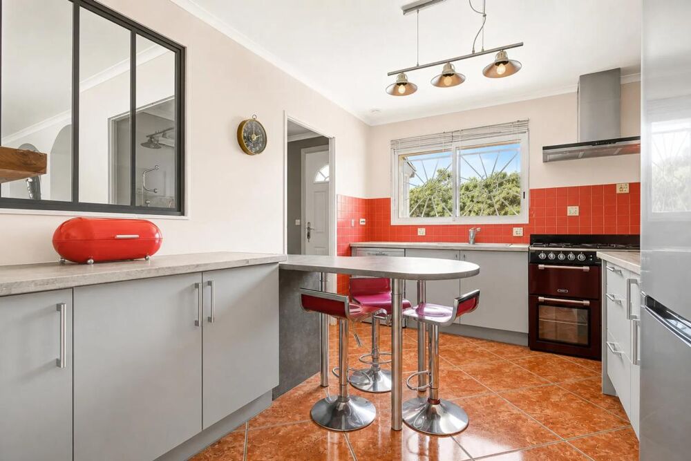 Maison familiale 6 pièces avec dépendance à Saint-Gilles