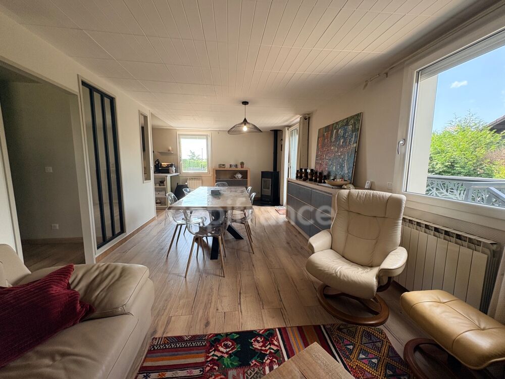 à vendre  Maison Cessy (01170)