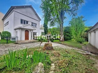  Maison � vendre 10 pi�ces 220 m�