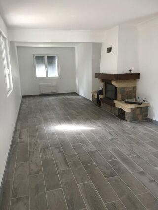 Appartement à louer 6 pièces 129 m²
