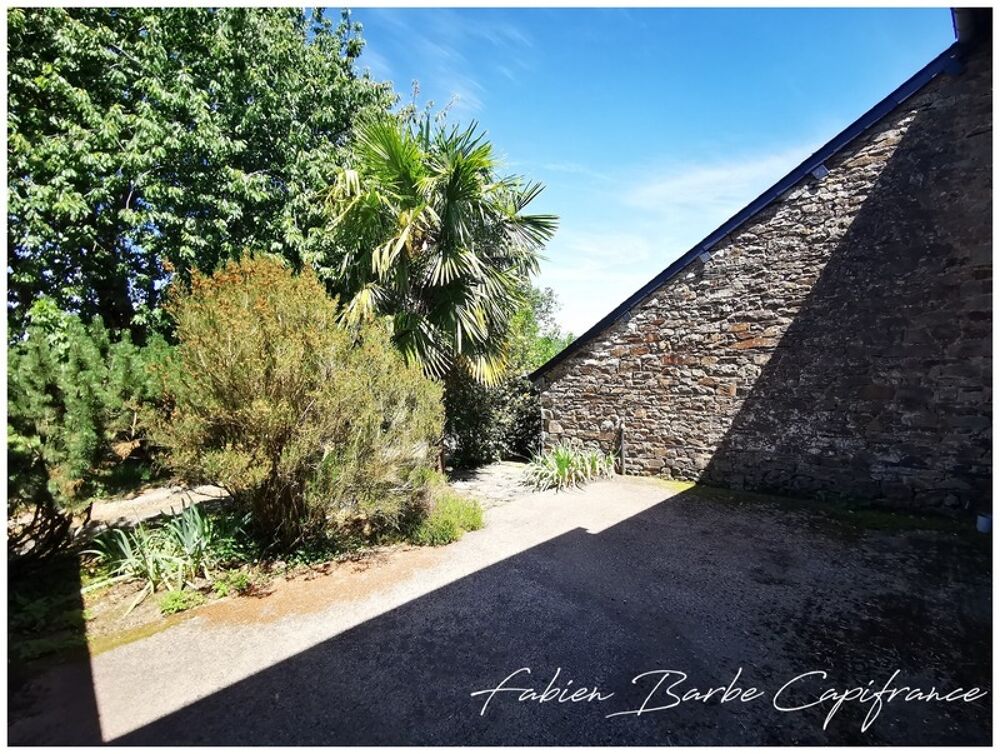 Maison à vendre 8 pièces PLECHATEL (35)