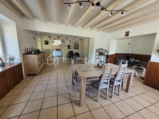 Propriété/château à vendre 5 pièces 141 m²