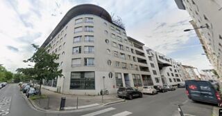  Parking / Garage à louer 