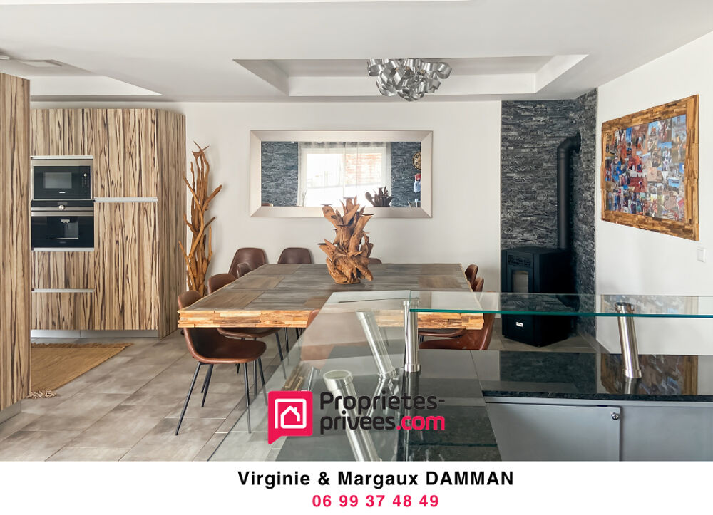 Maison moderne avec espace de vie ouvert et 3 chambres