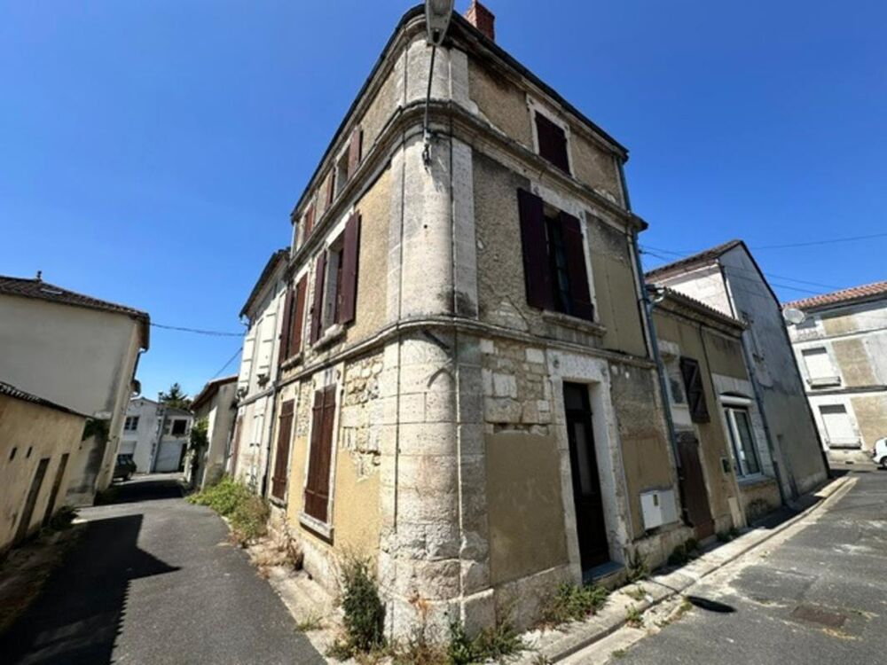 Maison 3 pièces 87 m² · à Ruelle sur Touvre · 87 m² · 72 000 €