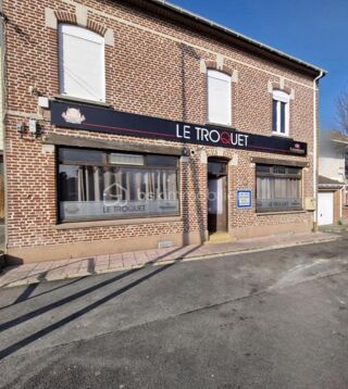  Immeuble � vendre 7 pi�ces 180 m�