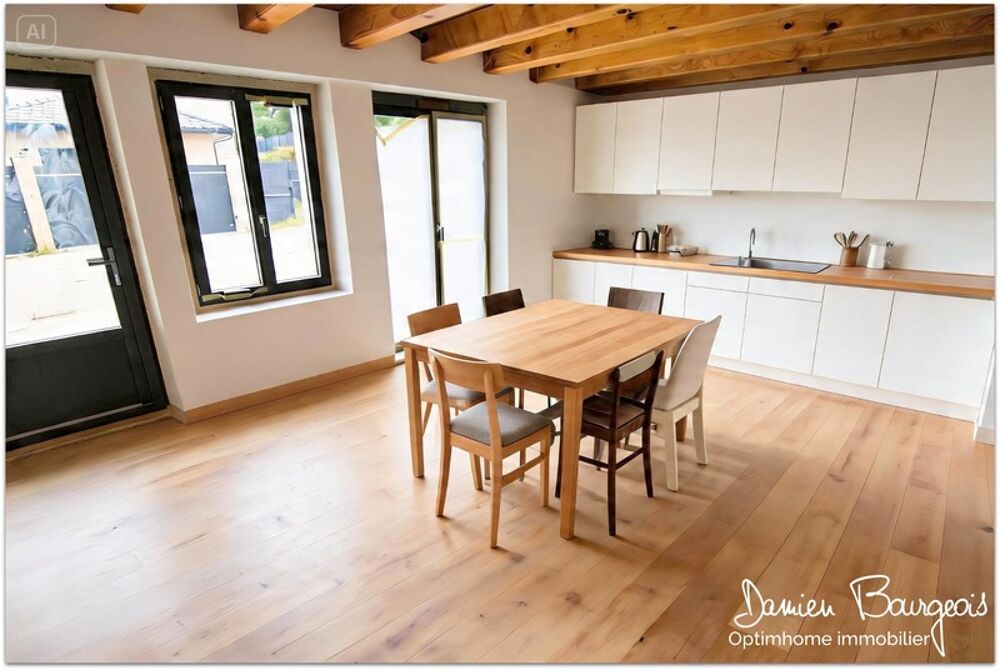 Maison mitoyenne brute avec fort potentiel d' environ 140 m² au sol