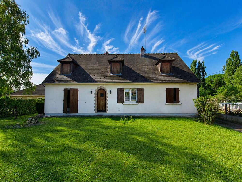 Maison individuelle 6 piéces, s/sol, garage et terrain 2660 m2
