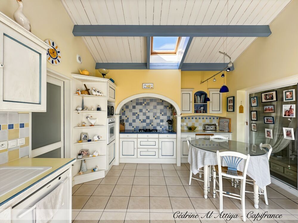 Maison à vendre à Puilboreau de plain-pied, 7 pièces, 175m², jardin et garage