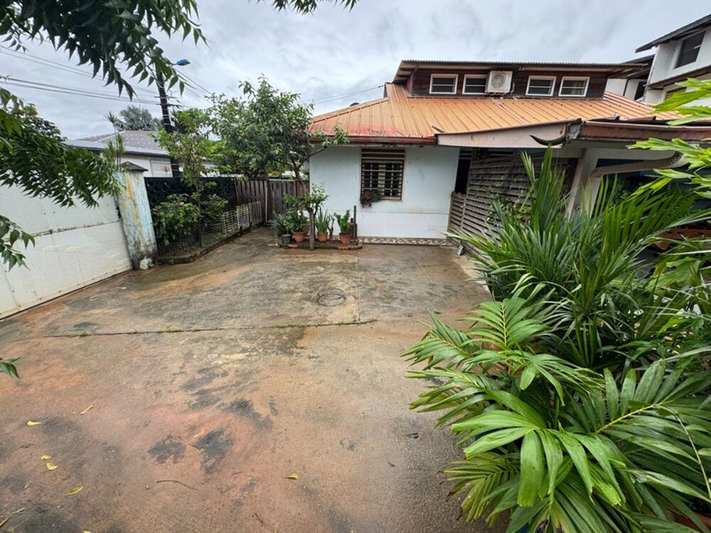 À vendre  Ensemble immobilier avec fort potentiel locatif
