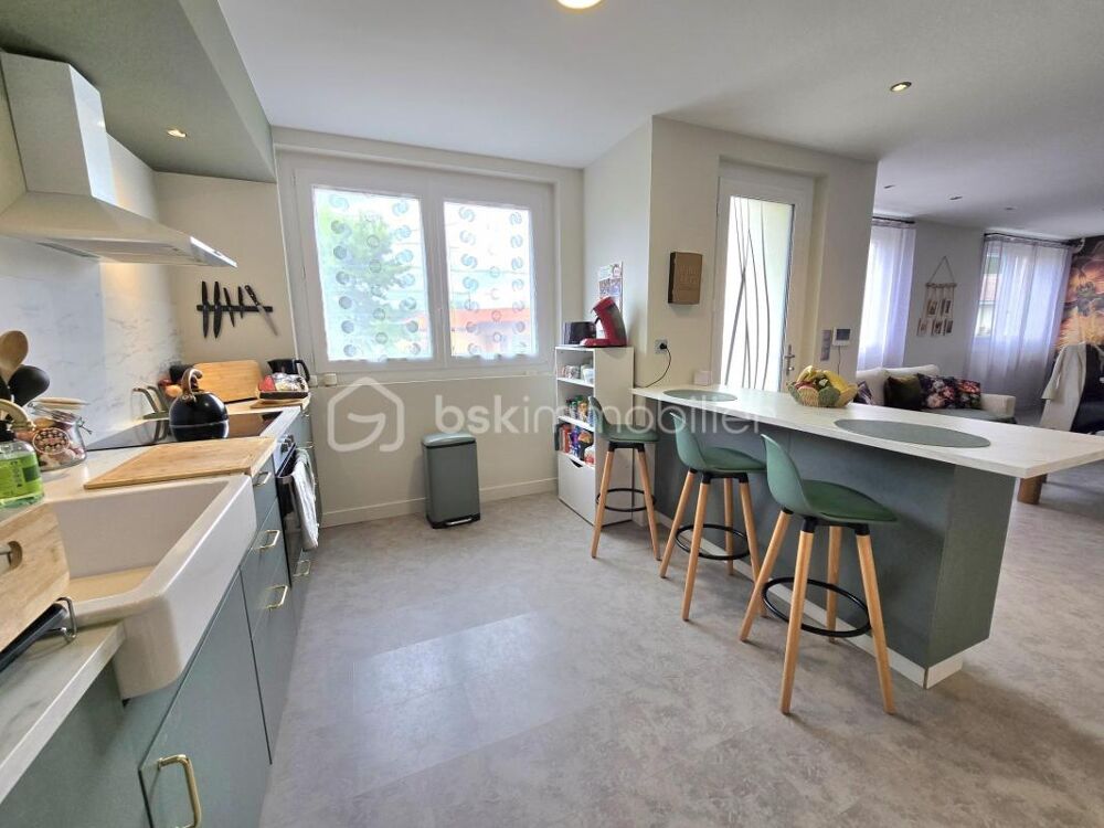 Vente Maison Maison rénovée 5 pièces – 125 m² – Lotissement calme à Randan Randan