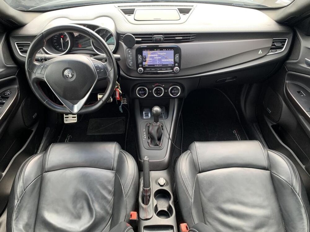 Giulietta QV 1750 TBi 240 CH Veloce 2017 occasion 14650 Carpiquet